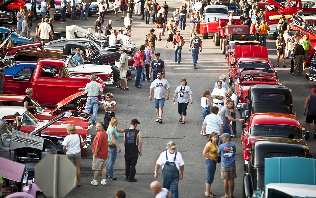 Kool Deadwood Nites car show